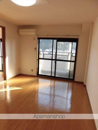 ファシナシオン毛見Ⅱ[2LDK/55.32m2]のリビング・居間