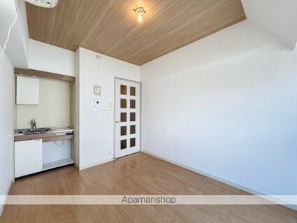 東京都世田谷区豪徳寺１丁目[1R/16.74m2]のリビング・居間2