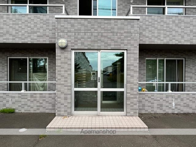 ラムズ千歳の玄関写真