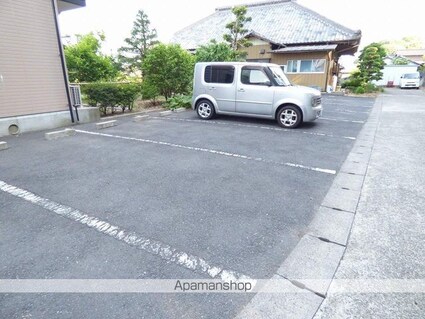 エミナン３[2DK/50.38m2]の駐車場