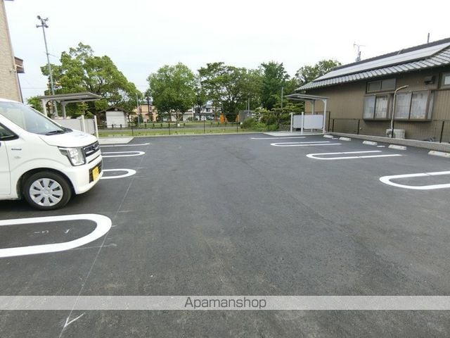 エンブレムBのその他写真