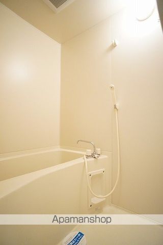 GRANDIRの内装写真