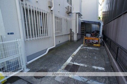 東京都新宿区新宿７丁目[1R/16.14m2]の共用部4