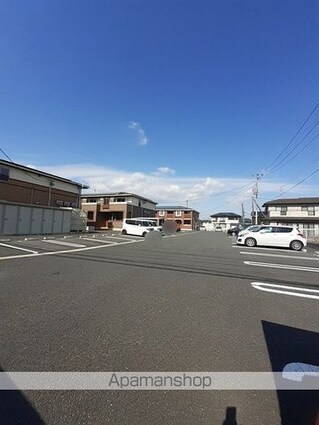 ホープヒルズＡ[2LDK/58.21m2]の駐車場