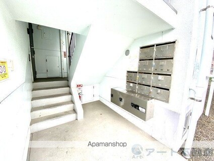 メゾン久米１号棟[3DK/48.6m2]のエントランス3