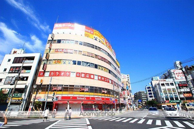 ラージ フィールドの周辺写真