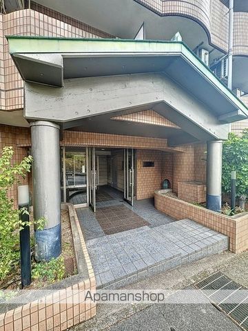 クラシコ鷺沼の玄関写真