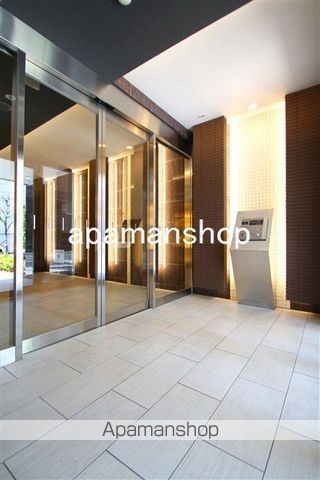 クリスタルエグゼMINAMIHORIEの玄関写真