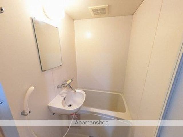 クレスト佐方の内装写真