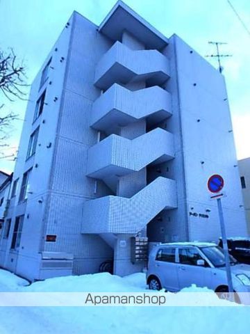 アーバンクリスタルの外観写真