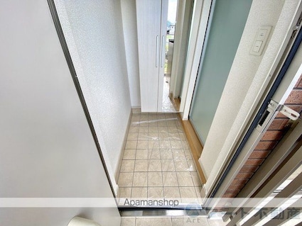 メゾン・リヴィエール[1LDK/32.44m2]の玄関