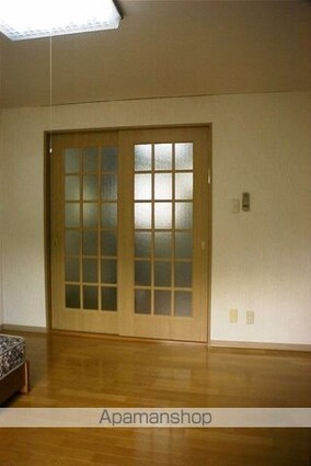 二伊滝ハイツ[1DK/26.9m2]のリビング・居間1