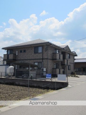 T’レボリューションの外観写真