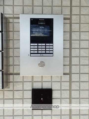 ラフィネ東深津 B棟の玄関写真