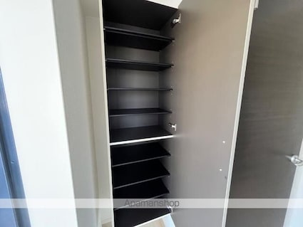 愛媛県今治市石井町２丁目[1LDK/35.7m2]の内装3