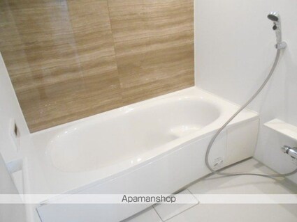 岐阜県岐阜市粟野東２丁目[1LDK/50.42m2]のバス