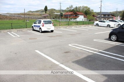 カーサ　フェリーチェＢ[2DK/40.45m2]の駐車場