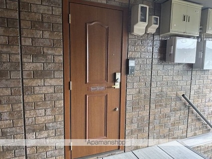 セレッサ花堂　Ａ[1R/32.63m2]のエントランス