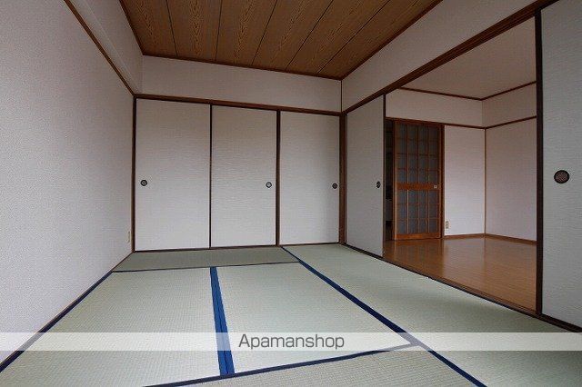 大産高取マンションの内装写真