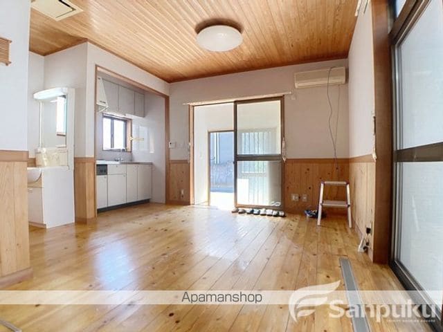 岩崎二丁目平屋の内装写真