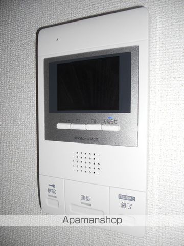 ヴェルジェクワトロの内装写真