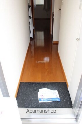 レオパレスカサペルデ[1K/23.72m2]の玄関