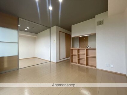 ＢＩＧ　ＪＯＹ　ＹＡＭＡＴＯ[3LDK/67.11m2]のリビング・居間