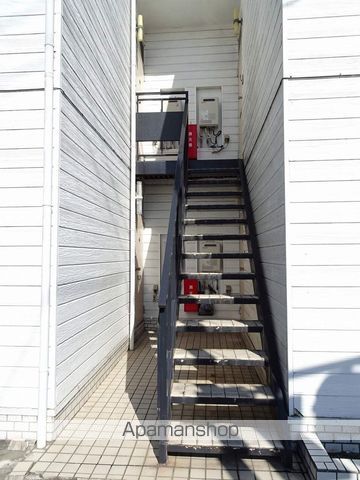 ホワイトキャッスル9番館の玄関写真