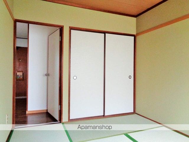 山内アパートの内装写真