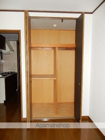 ハイツ八之坪の内装写真
