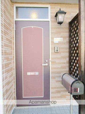 クレストールCの玄関写真