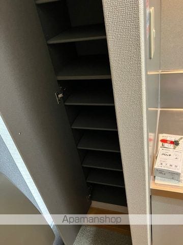 シオン 99の内装写真
