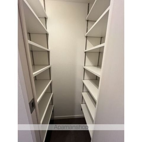 DRAW上本町の内装写真