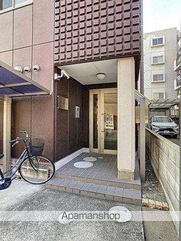 ラフィネ大供の玄関写真