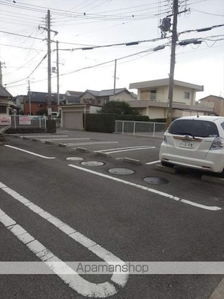 エテルノ・カーサ[2LDK/55.42m2]の駐車場1