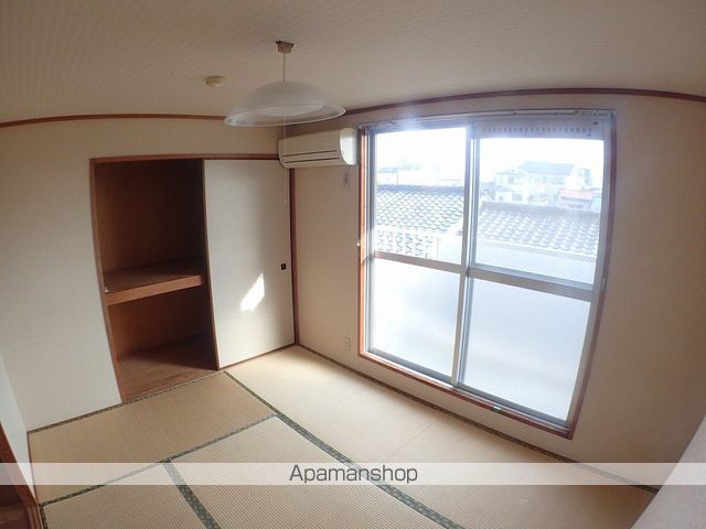 富尾ハイツの内装写真
