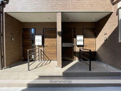 東京都中野区鷺宮１丁目[1LDK/30.44m2]のエントランス