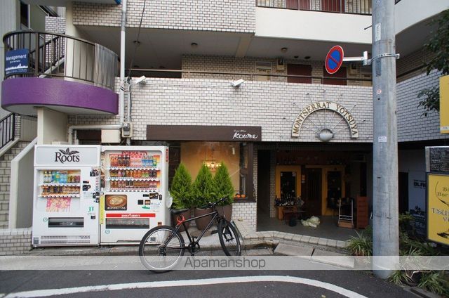 コスモリード四谷三丁目の外観写真