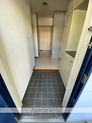 香川県高松市屋島西町[3LDK/89.57m2]の玄関