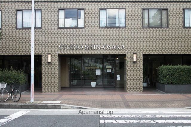ステュディオ新大阪の玄関写真