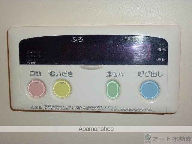 フォブール沖の内装写真