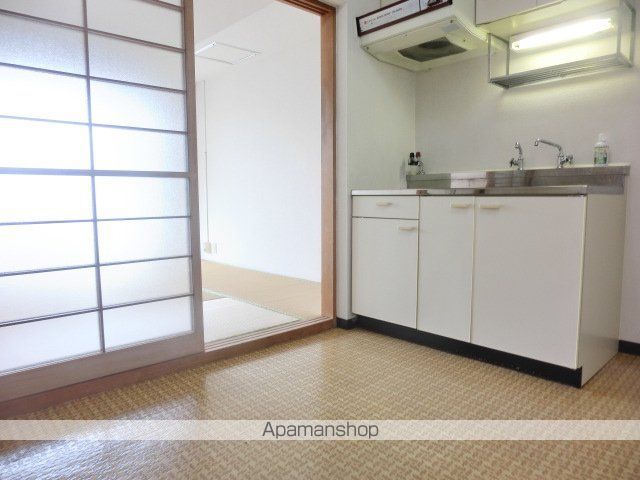 ヒルサイド山の手フラットの内装写真