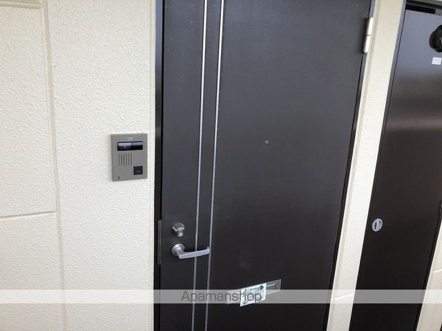 シャトー・中之庄の玄関写真