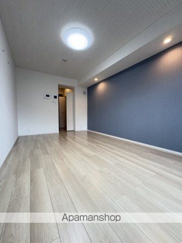 ヒカルサ京田辺大住の内装写真