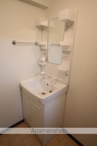 クリムゾン27の内装写真