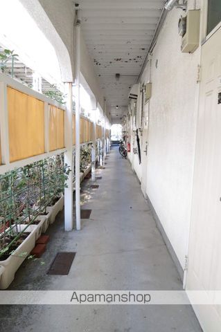 東京都世田谷区代田３丁目[1K/18m2]のエントランス1