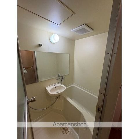 エイチ・ツー・オー今川の内装写真