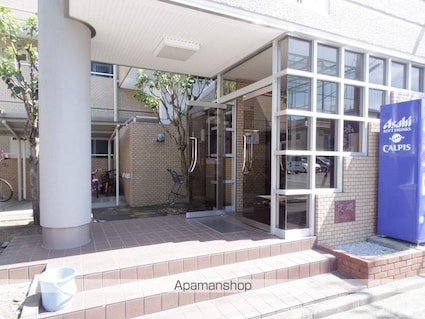 東京都武蔵野市緑町１丁目[2LDK/48.93m2]のエントランス