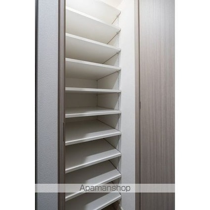 ザ・グラヴィティ新宿[2DK/37.45m2]の内装