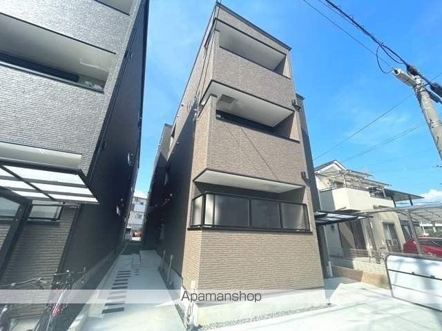 セレニティ池田A棟の外観写真